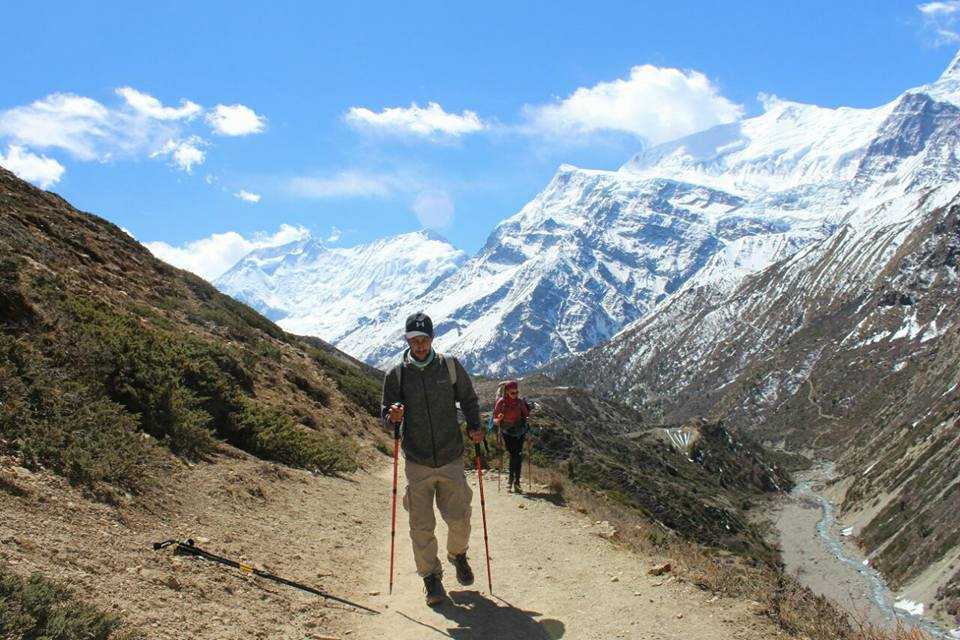 ענבר כובש את הרי ההימלאיה בנפאל (אנפורנה).
